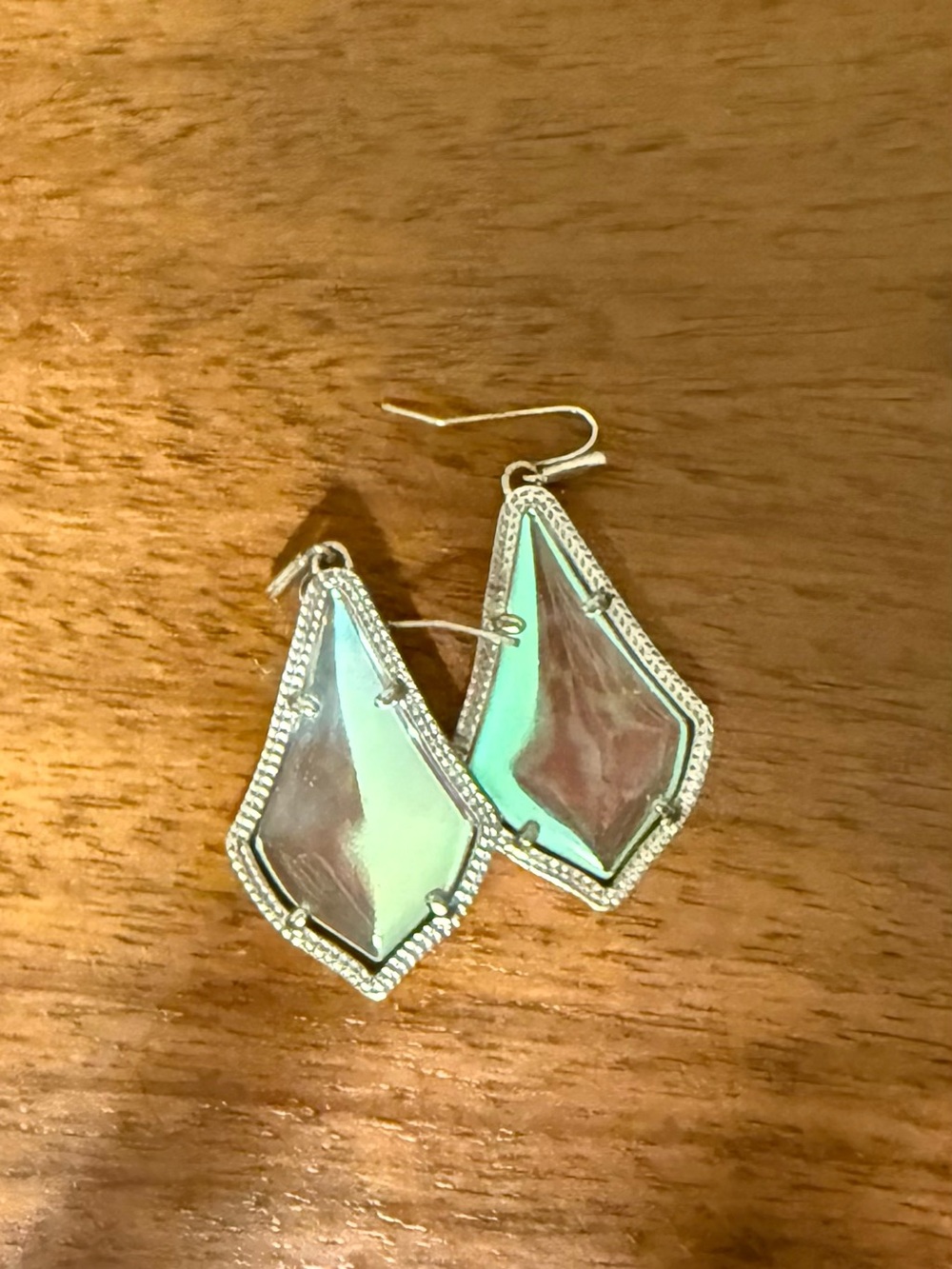 Kendra Scott Iridescent Green-Pink Geometric Drop Earrings